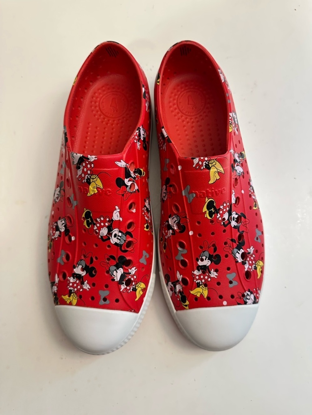 2021 Disney Parks X Native Minnie Mouse Red Slip On Slides Shoes Jefferson Sz 10